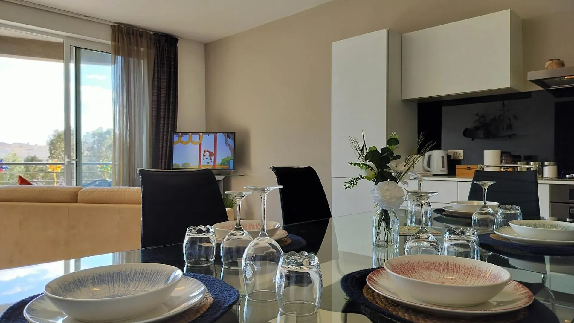 Stunning Seafront Apartment With Marina And Valletta Views In Malta Gzira